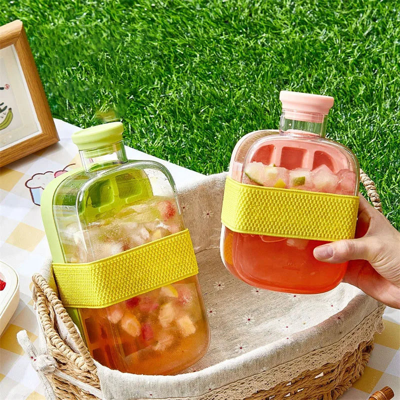 Ice Cube Tray With Straw - VaultHaus