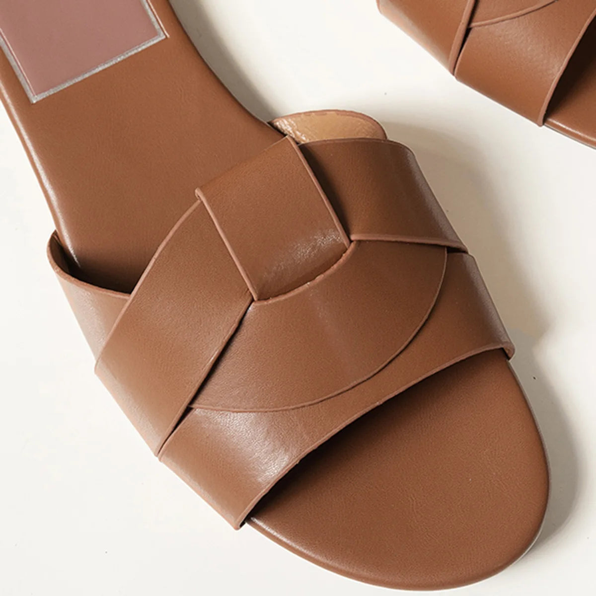 Women's Fashionable Flat Leather Sandals - VaultHaus