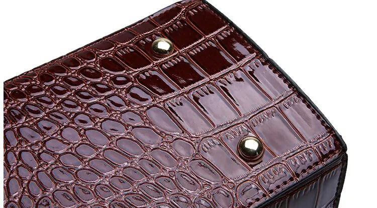 Women's Stylish Crocodile Print Tote Bag - VaultHaus