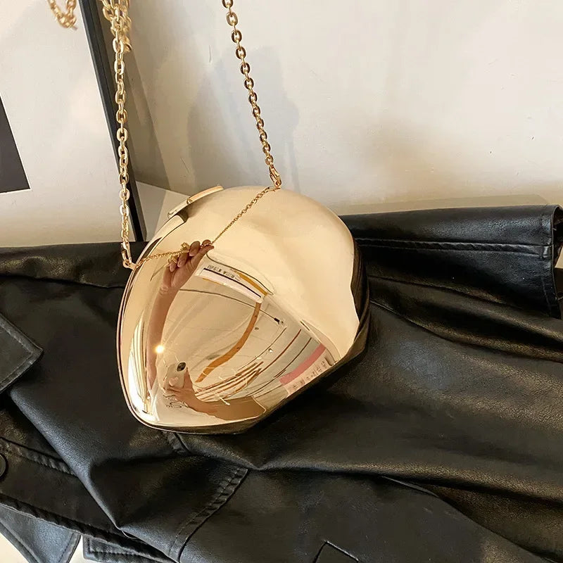 Stylish Acrylic Shell Shape Clutch Bag in Gold with Chain Strap for Chic Evenings
