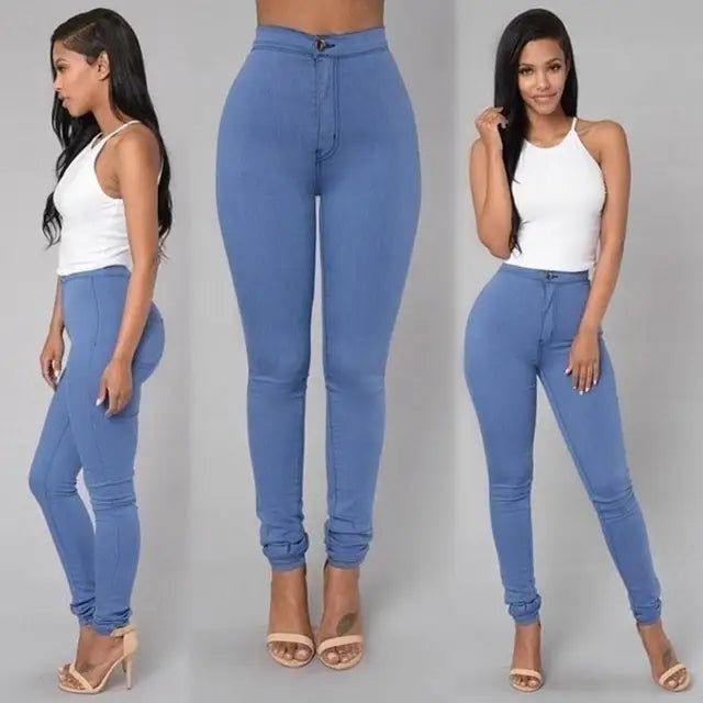 Stylish curve-friendly skinny jeans in light blue with a high waist for an enhanced silhouette