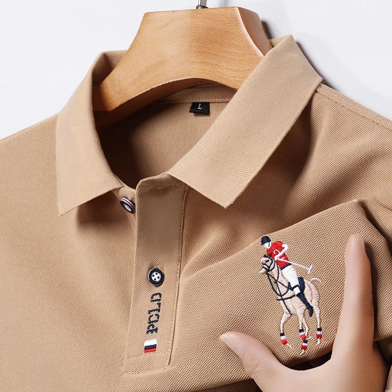Stylish men's embroidered polo in beige with a classic horse design on the chest