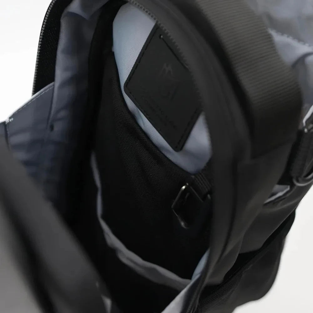 Magnetic Water Bottle Bag for Gym - VaultHaus
