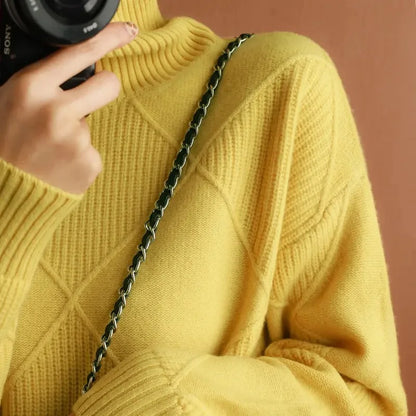 Autumn and Winter New Women's Pullover Sweater Thickened Warmth Fashion Knitted Wool Sweater High Collar