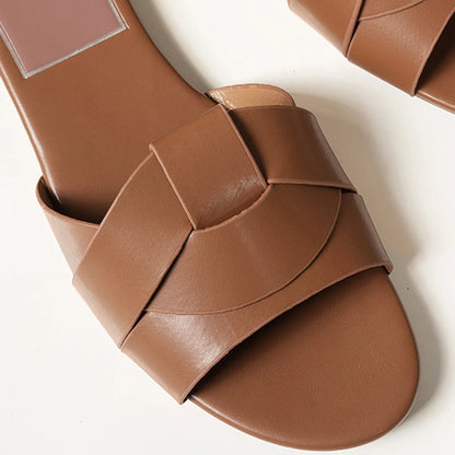 Women's Fashionable Flat Leather Sandals - VaultHaus