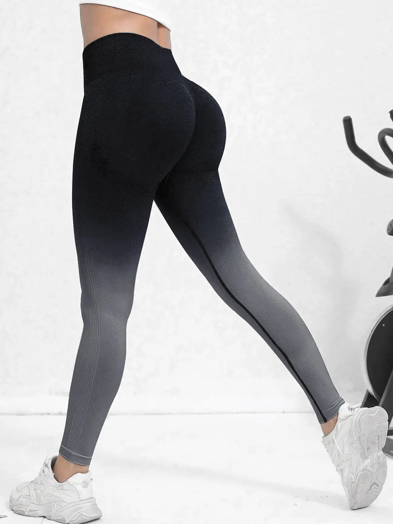 VaultHaus high waist seamless leggings in gradient black and gray for comfortable workouts