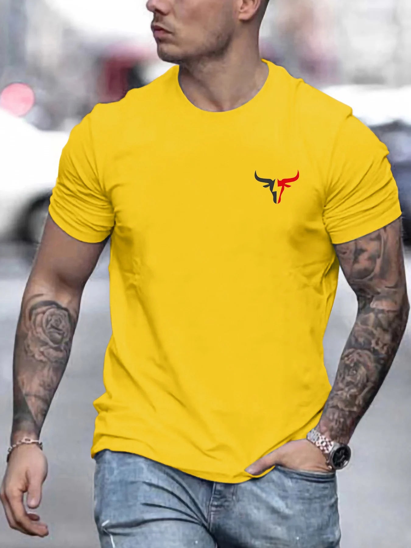 Men's cotton bull print t-shirt in yellow featuring a stylish bull logo on the chest