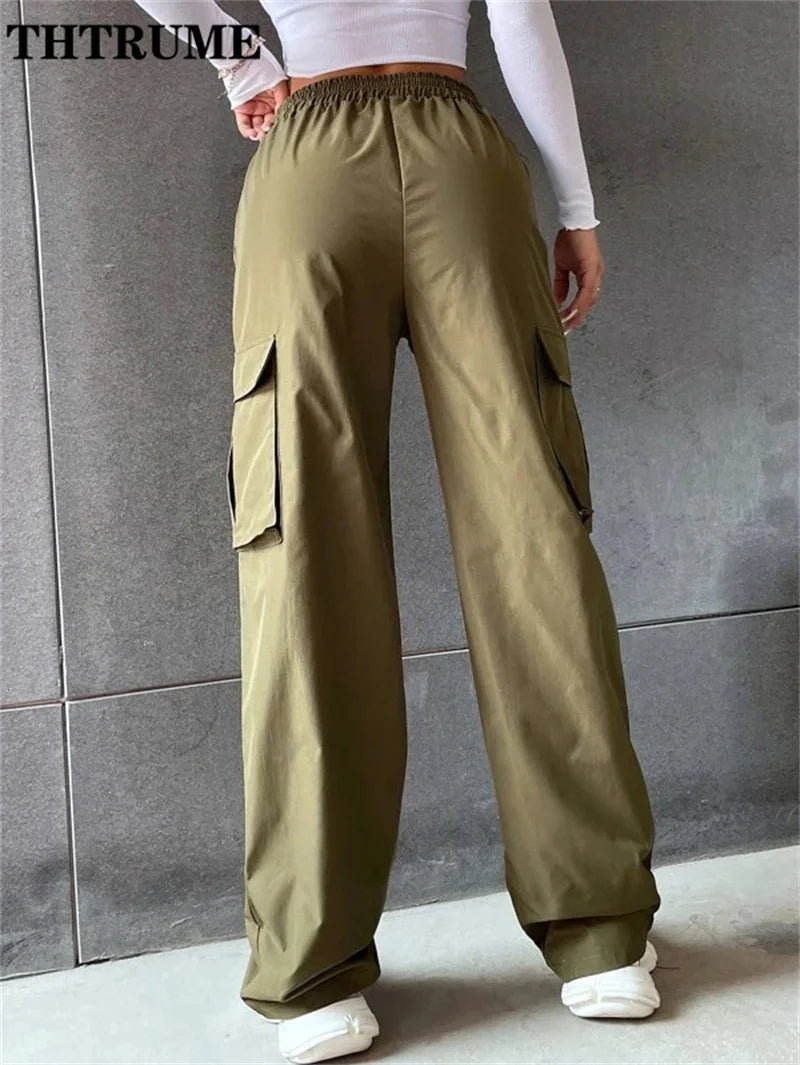 Olive green vintage streetwear cargo pants with elastic waistband and side pockets for a stylish look