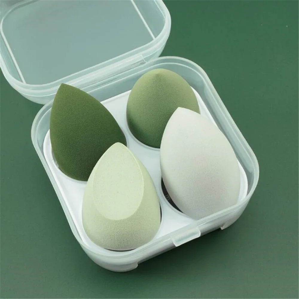 Soft makeup sponge set in green shades, perfect for blending foundation and creating smooth looks