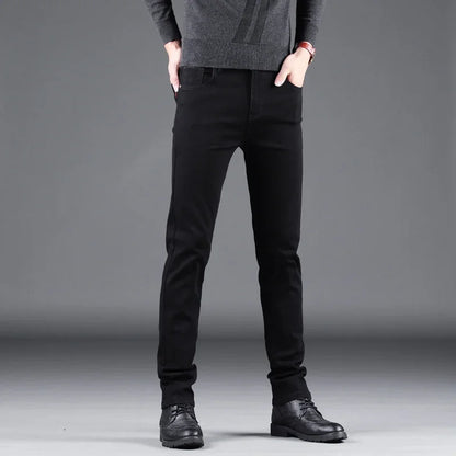 VaultHaus spring autumn men's jeans in black with a slim fit design for casual wear
